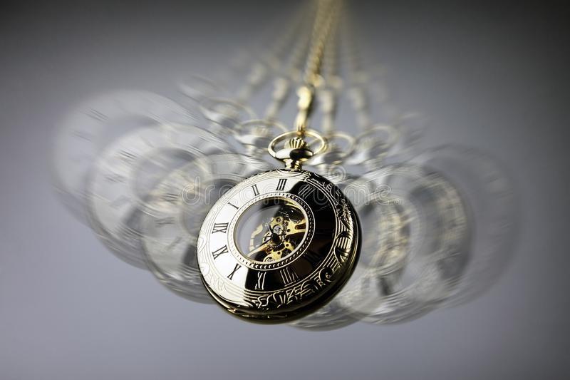 Montre de poche d hypnose 104479556